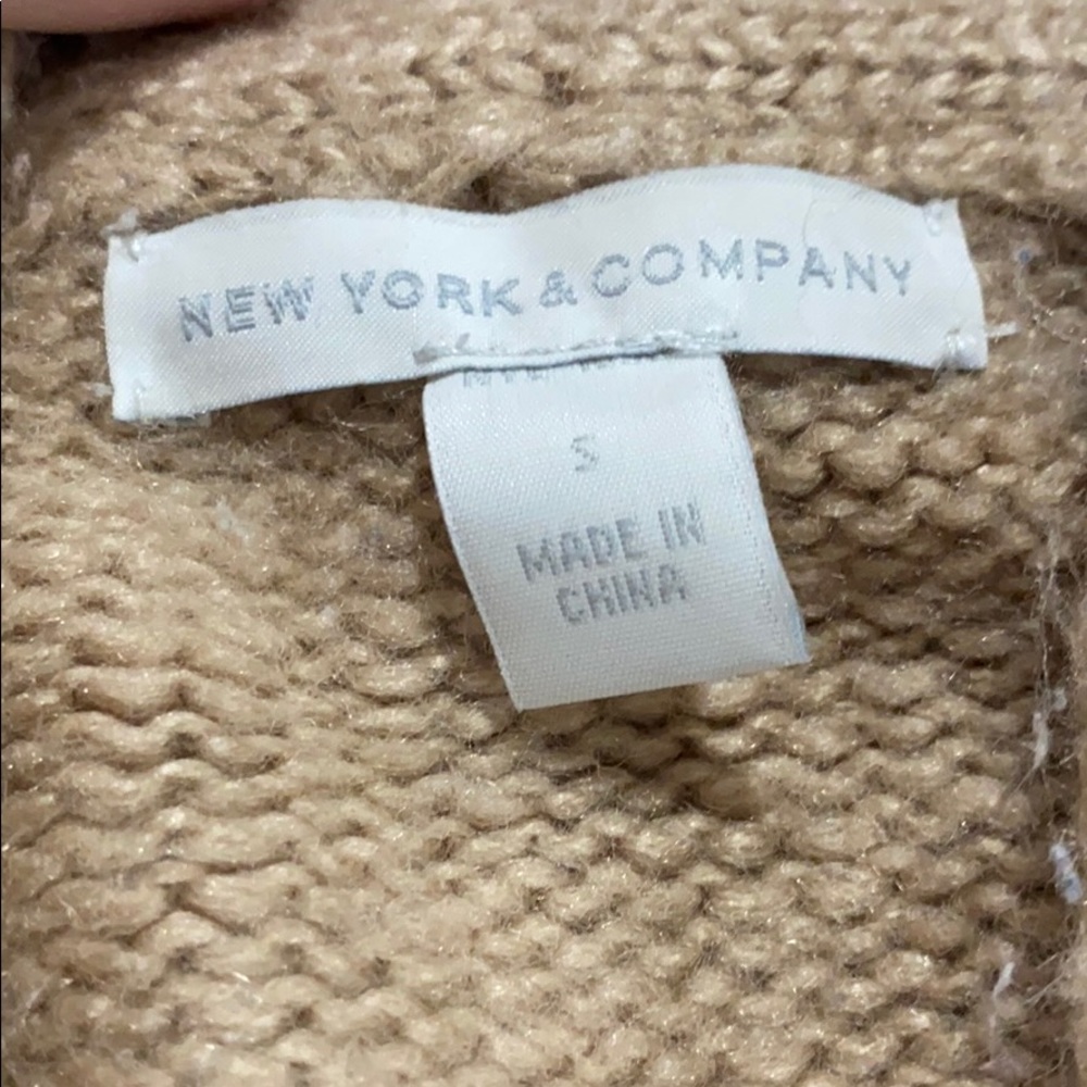 Used - Picture 2 of 2